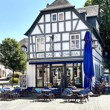 Tiny Apartment With Spacious Terrace On The Rhine นอยวิท ภายนอก รูปภาพ