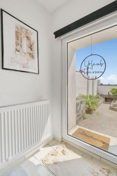 Tiny Apartment With Spacious Terrace On The Rhine นอยวิท ภายนอก รูปภาพ